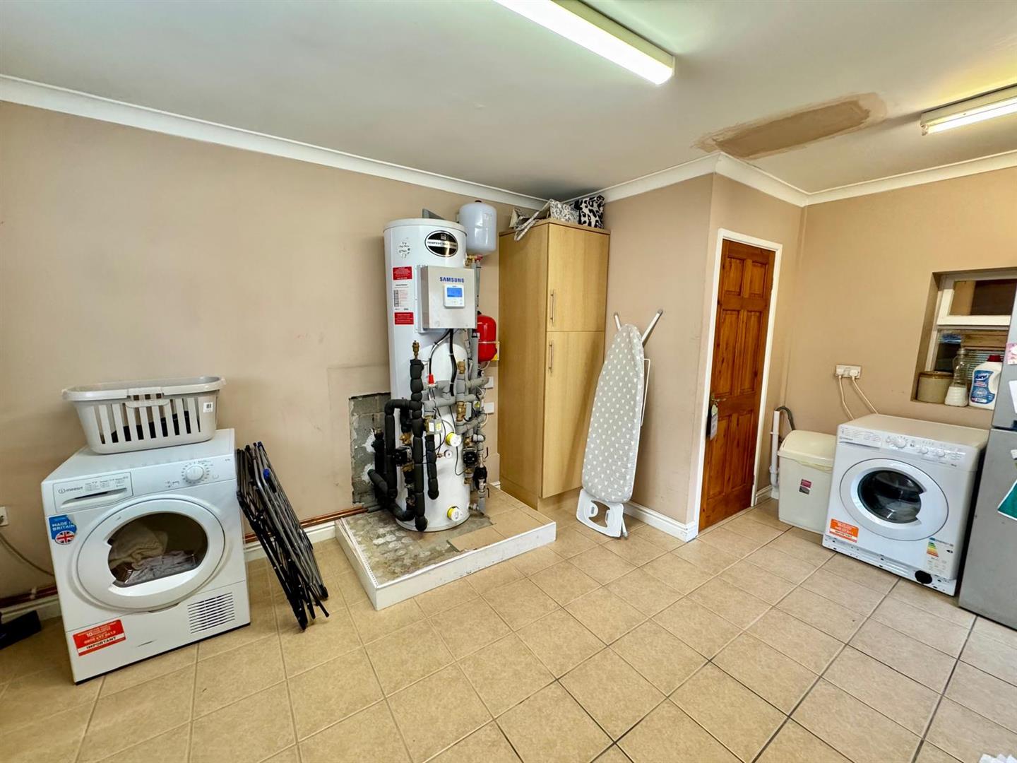 PHOTO-2025-10-24-12-29-44 (13).jpg